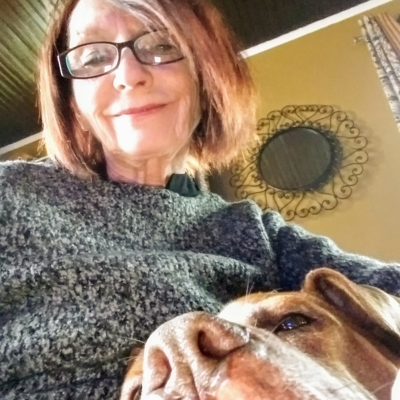 Meet your Posher, Tani - Picture 1 of 1